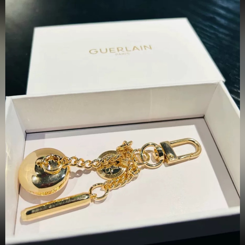 Guerlain Gift Key Chain Gift Box